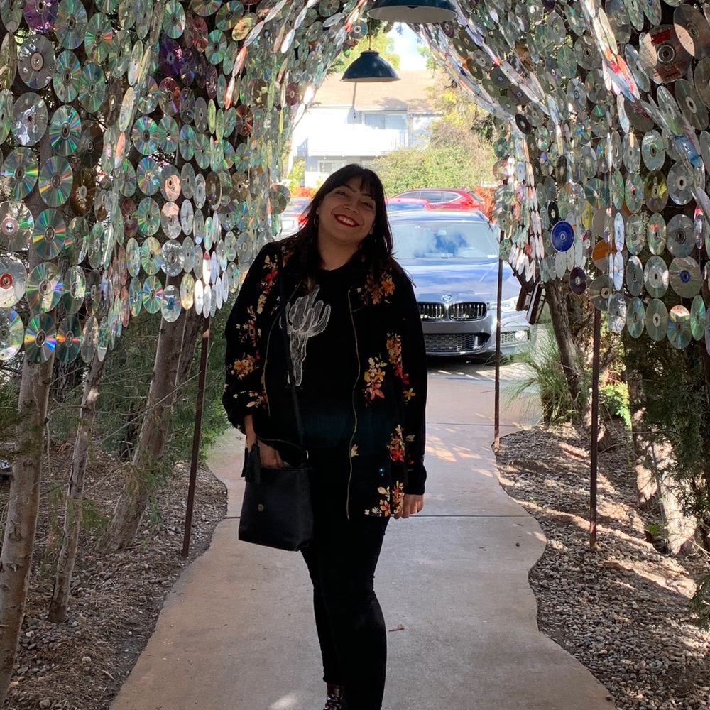 Meet your Posher, Antonella